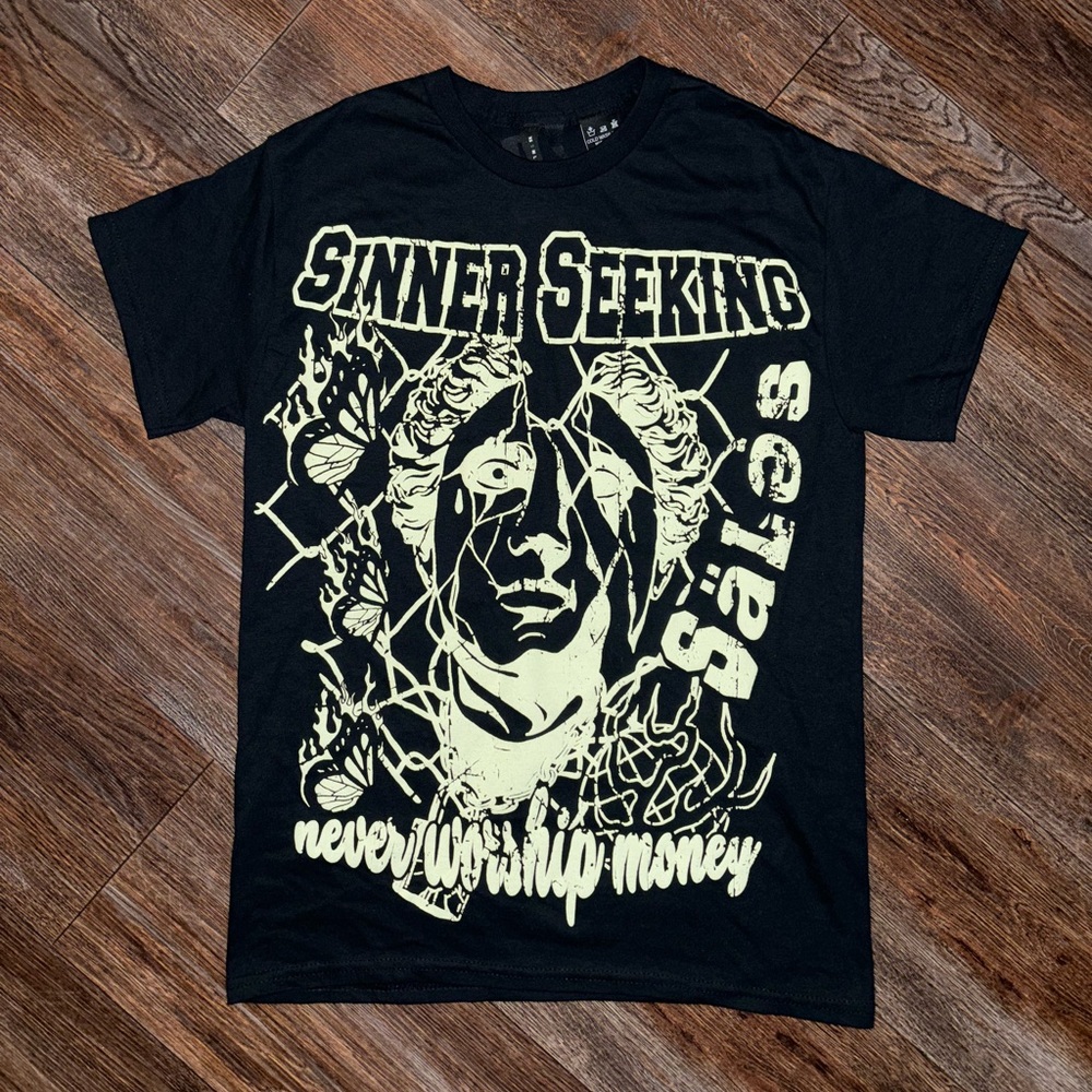 Sinner Seeking never worship money black graphic tee NWOT size Small